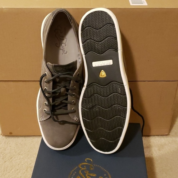 Shoes - Picture 4 of 5